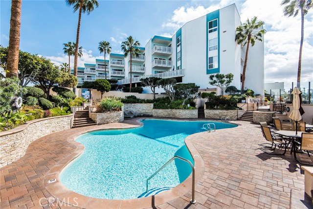 630 The Village, Redondo Beach, California 90277, 1 Bedroom Bedrooms, ,1 BathroomBathrooms,Residential,Sold,The Village,SB18167255