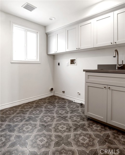 2322 Laurel Bluff Drive, Manhattan Beach, California 90266, 4 Bedrooms Bedrooms, ,3 BathroomsBathrooms,Residential,Sold,Laurel Bluff,SB21167191