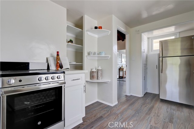 3905 Crest Drive, Manhattan Beach, California 90266, 3 Bedrooms Bedrooms, ,Residential,Sold,Crest,SB19240278