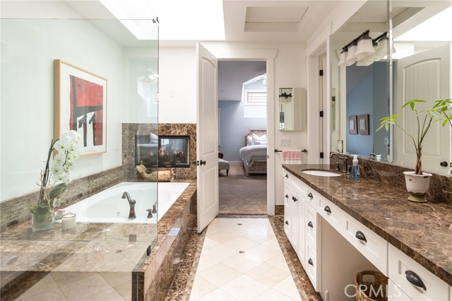 812 Irena Avenue, Redondo Beach, California 90277, 3 Bedrooms Bedrooms, ,2 BathroomsBathrooms,Residential,Sold,Irena,SB18133597