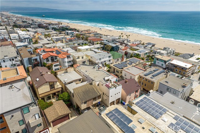 229 30th Street, Manhattan Beach, California 90266, 3 Bedrooms Bedrooms, ,1 BathroomBathrooms,Residential,Sold,30th,SB21138302