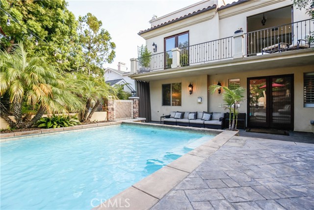 808 Maria Avenue, Redondo Beach, California 90277, 4 Bedrooms Bedrooms, ,3 BathroomsBathrooms,Residential,Sold,Maria,SB17180173