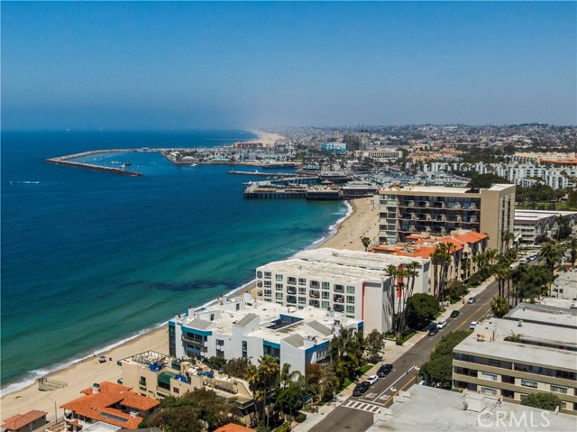 531 Esplanade, Redondo Beach, California 90277, 2 Bedrooms Bedrooms, ,2 BathroomsBathrooms,Residential,Sold,Esplanade,SB19240395