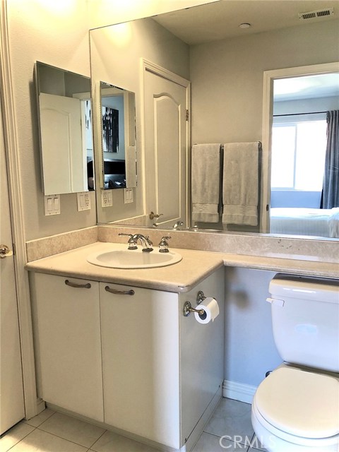 2220 Rockefeller Lane, Redondo Beach, California 90278, 3 Bedrooms Bedrooms, ,2 BathroomsBathrooms,Residential,Sold,Rockefeller,PV19241545