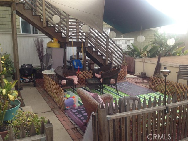 1820 Manhattan Avenue, Hermosa Beach, California 90254, 2 Bedrooms Bedrooms, ,2 BathroomsBathrooms,Residential,Sold,Manhattan,PW17126812