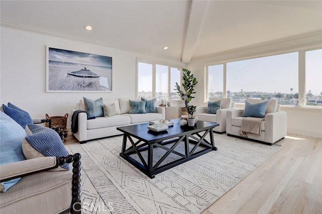449 26th Street, Manhattan Beach, California 90266, 5 Bedrooms Bedrooms, ,4 BathroomsBathrooms,Residential,Sold,26th,SB20164574