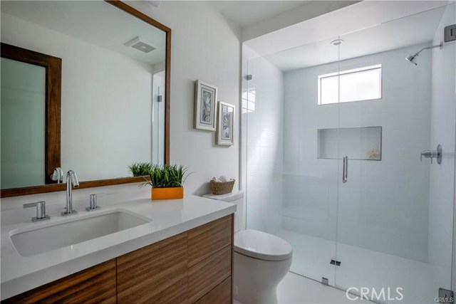 438 Hermosa Avenue, Hermosa Beach, California 90254, 4 Bedrooms Bedrooms, ,3 BathroomsBathrooms,Residential,Sold,Hermosa,PV18010706