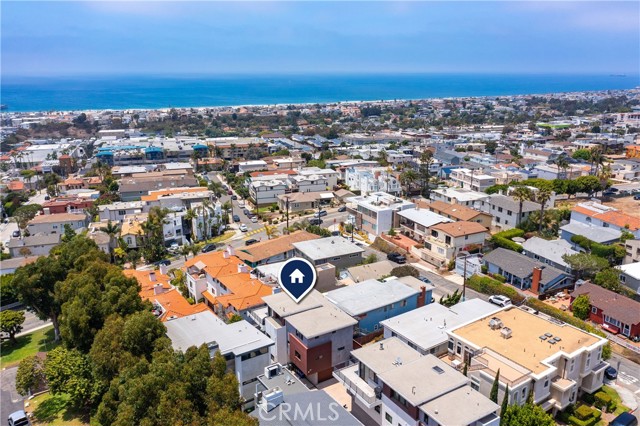 1629 Golden Avenue, Hermosa Beach, California 90254, 5 Bedrooms Bedrooms, ,3 BathroomsBathrooms,Residential,Sold,Golden,SB21133129