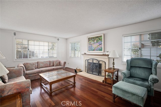 608 Faye Lane, Redondo Beach, California 90277, 4 Bedrooms Bedrooms, ,1 BathroomBathrooms,Residential,Sold,Faye,SB20214694