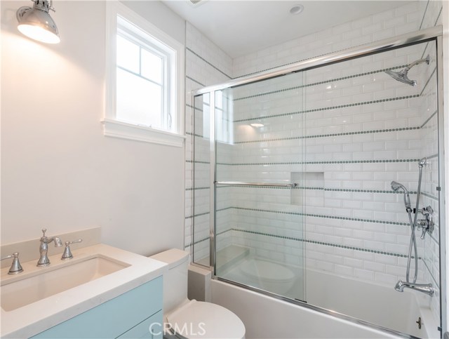 1133 Stanford Avenue, Redondo Beach, California 90278, 3 Bedrooms Bedrooms, ,2 BathroomsBathrooms,Residential,Sold,Stanford,SB19097702