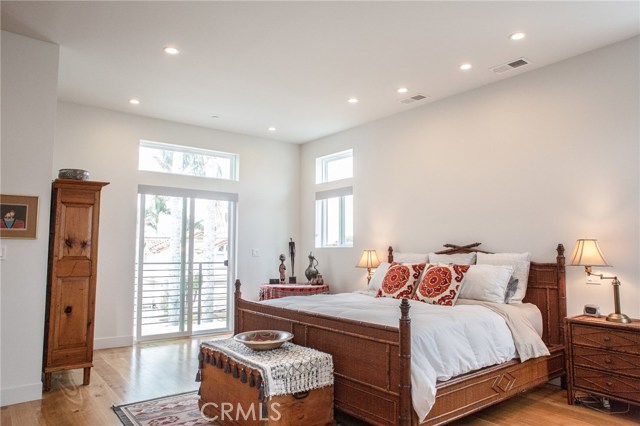 2108 Gates, Redondo Beach, California 90278, 4 Bedrooms Bedrooms, ,3 BathroomsBathrooms,Residential,Sold,Gates,SB20109277