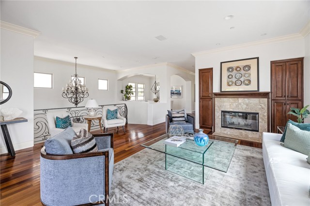 556 Helberta Avenue, Redondo Beach, California 90277, 4 Bedrooms Bedrooms, ,3 BathroomsBathrooms,Residential,Sold,Helberta,SB20115662