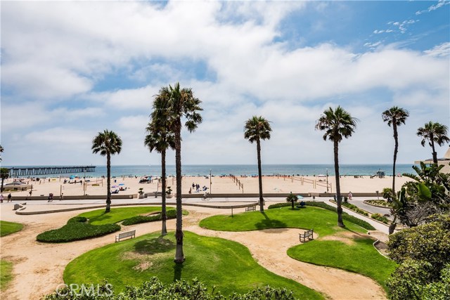 36 15th Street, Hermosa Beach, California 90254, 4 Bedrooms Bedrooms, ,2 BathroomsBathrooms,Residential,Sold,15th,SB18172756