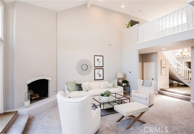 52 Village Circle, Manhattan Beach, California 90266, 4 Bedrooms Bedrooms, ,1 BathroomBathrooms,Residential,Sold,Village,SB20119732