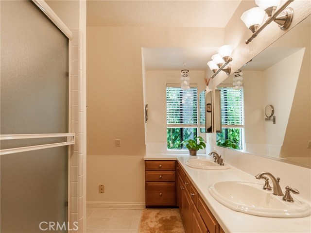 317 Broadway, Redondo Beach, California 90277, 3 Bedrooms Bedrooms, ,2 BathroomsBathrooms,Residential,Sold,Broadway,SB17224085