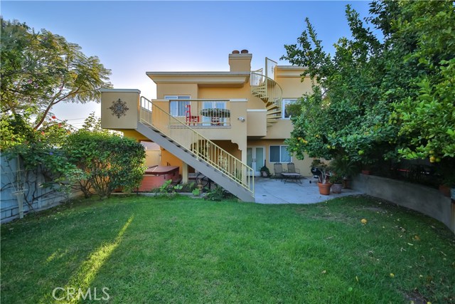 1220 Ocean Drive, Hermosa Beach, California 90254, 4 Bedrooms Bedrooms, ,3 BathroomsBathrooms,Residential,Sold,Ocean,SB17068697