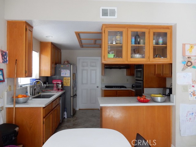 2218 Dufour Avenue, Redondo Beach, California 90278, 3 Bedrooms Bedrooms, ,2 BathroomsBathrooms,Residential,Sold,Dufour,SB19063757