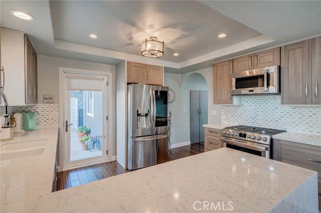 2618 Ruhland Avenue, Redondo Beach, California 90278, 5 Bedrooms Bedrooms, ,2 BathroomsBathrooms,Residential,Sold,Ruhland,SB20118911