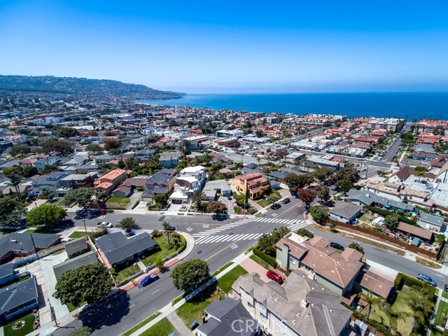 314 Avenue D, Redondo Beach, California 90277, 5 Bedrooms Bedrooms, ,5 BathroomsBathrooms,Residential,Sold,Avenue D,SB20083856