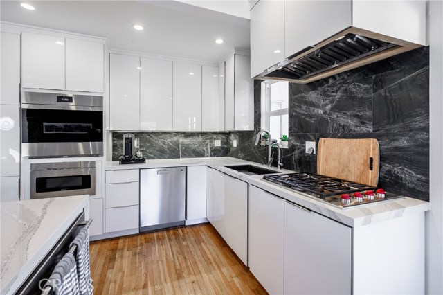 501 Green Lane, Redondo Beach, California 90278, 4 Bedrooms Bedrooms, ,2 BathroomsBathrooms,Residential,Sold,Green Lane,SB20035611