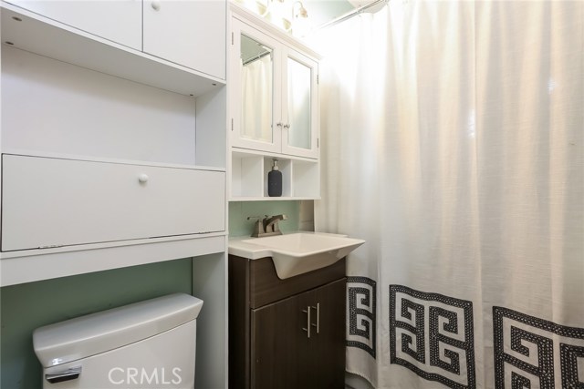 18518 Grevillea Avenue, Redondo Beach, California 90278, 3 Bedrooms Bedrooms, ,2 BathroomsBathrooms,Residential,Sold,Grevillea,PV19044095