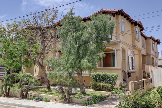 2207 Perkins Lane, Redondo Beach, California 90278, 3 Bedrooms Bedrooms, ,2 BathroomsBathrooms,Residential,Sold,Perkins,SB21094545