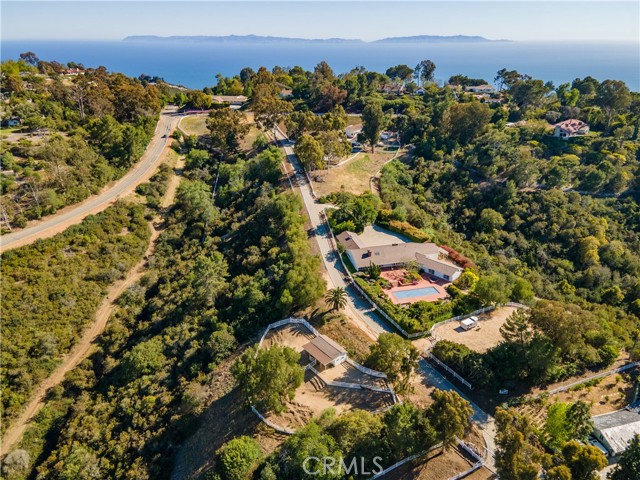 4 Possum Ridge Road, Rolling Hills, California 90274, 5 Bedrooms Bedrooms, ,4 BathroomsBathrooms,Residential,Sold,Possum Ridge,PV21097029