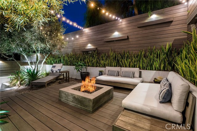 516 24th Street, Hermosa Beach, California 90254, 2 Bedrooms Bedrooms, ,1 BathroomBathrooms,Residential,Sold,24th,SB20201077