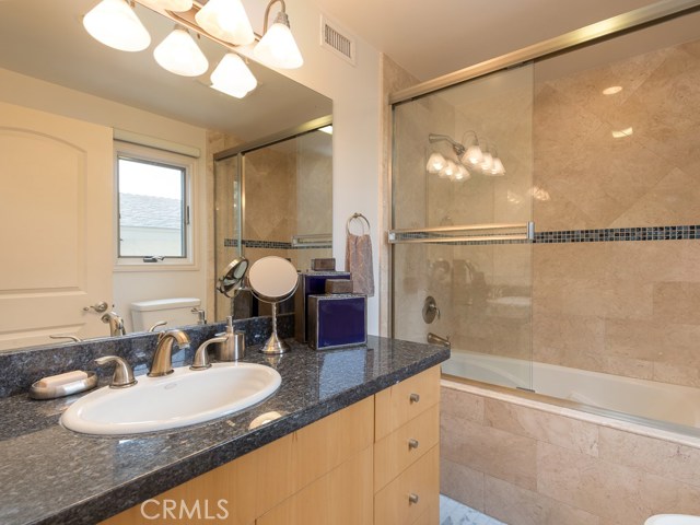 314 Avenue D, Redondo Beach, California 90277, 5 Bedrooms Bedrooms, ,5 BathroomsBathrooms,Residential,Sold,Avenue D,SB20083856