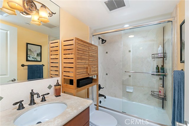 615 Pacific Coast, Redondo Beach, California 90277, 3 Bedrooms Bedrooms, ,3 BathroomsBathrooms,Residential,Sold,Pacific Coast,SB20095502