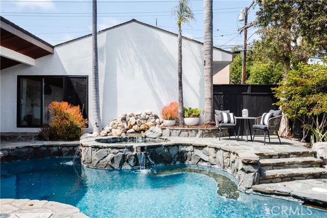 587 36th Street, Manhattan Beach, California 90266, 3 Bedrooms Bedrooms, ,2 BathroomsBathrooms,Residential,Sold,36th,SB21105044