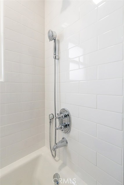 304 Gertruda Avenue, Redondo Beach, California 90277, 3 Bedrooms Bedrooms, ,2 BathroomsBathrooms,Residential,Sold,Gertruda,PV17065927