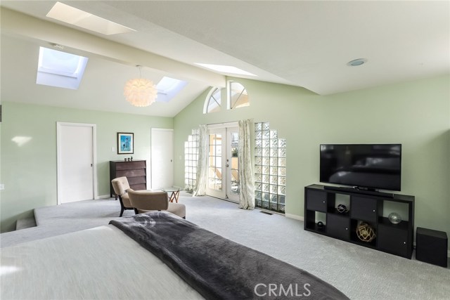 2121 Plant Avenue, Redondo Beach, California 90278, 4 Bedrooms Bedrooms, ,1 BathroomBathrooms,Residential,Sold,Plant,SB21007789
