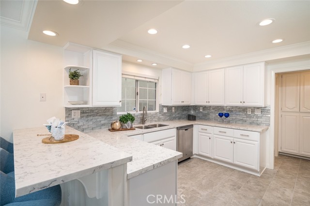 2080 Dorado Drive, Rancho Palos Verdes, California 90275, 4 Bedrooms Bedrooms, ,2 BathroomsBathrooms,Residential,Sold,Dorado,SB21144686