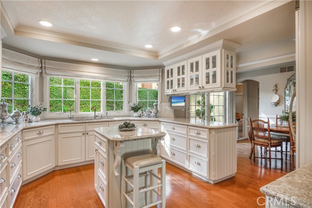 30 Country Lane, Rolling Hills Estates, California 90274, 4 Bedrooms Bedrooms, ,3 BathroomsBathrooms,Residential,Sold,Country,PV20008368