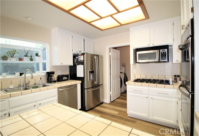 2004 FARRELL, Redondo Beach, California 90278, 3 Bedrooms Bedrooms, ,2 BathroomsBathrooms,Residential,Sold,FARRELL,SB20161100