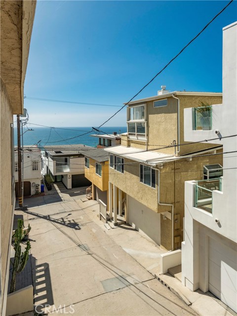 2605 Alma Avenue, Manhattan Beach, California 90266, 3 Bedrooms Bedrooms, ,1 BathroomBathrooms,Residential,Sold,Alma,SB20175307