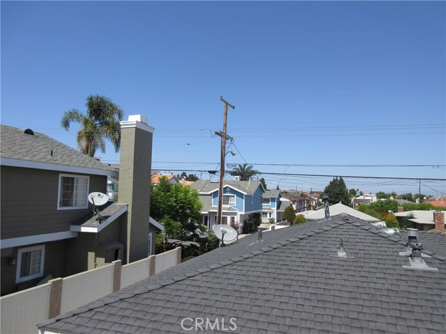 2212 Harriman Lane, Redondo Beach, California 90278, ,Residential Income,Sold,Harriman,PV19211170