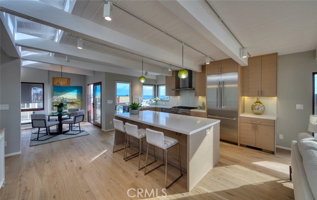 221 36th Street, Manhattan Beach, California 90266, 3 Bedrooms Bedrooms, ,3 BathroomsBathrooms,Residential,Sold,36th,SB20135528