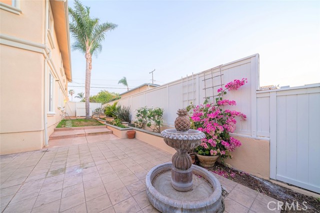 1713 Clark Lane, Redondo Beach, California 90278, 4 Bedrooms Bedrooms, ,2 BathroomsBathrooms,Residential,Sold,Clark,SB21024799