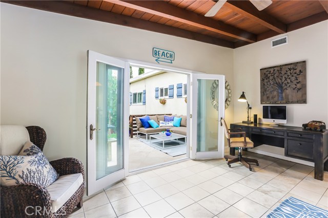 2621 Voorhees Avenue, Redondo Beach, California 90278, 3 Bedrooms Bedrooms, ,2 BathroomsBathrooms,Residential,Sold,Voorhees,SB17083243