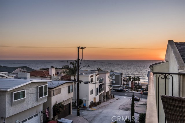 3101 Alma Avenue, Manhattan Beach, California 90266, 3 Bedrooms Bedrooms, ,4 BathroomsBathrooms,Residential,Sold,Alma,SB18063802