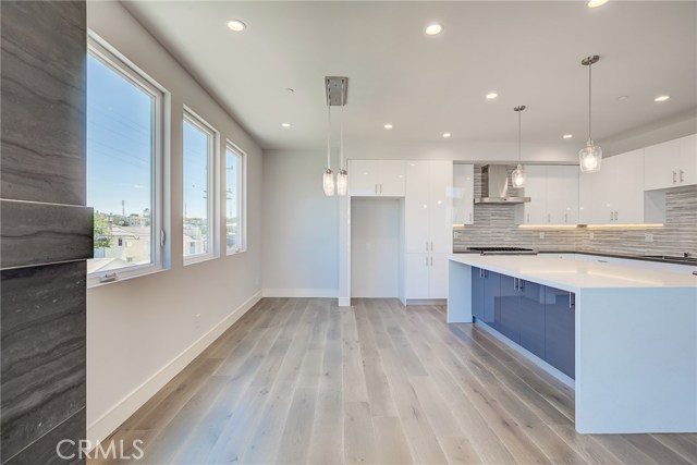 1922 Vanderbilt Lane, Redondo Beach, California 90278, 5 Bedrooms Bedrooms, ,5 BathroomsBathrooms,Residential,Sold,Vanderbilt,PV19214347