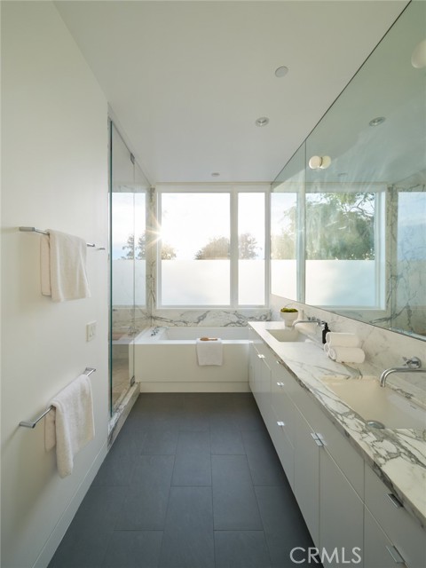 2912 Palm Avenue, Manhattan Beach, California 90266, 4 Bedrooms Bedrooms, ,2 BathroomsBathrooms,Residential,Sold,Palm,SB21015344