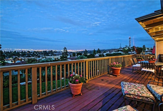 57 Cypress Way, Rolling Hills Estates, California 90274, 3 Bedrooms Bedrooms, ,3 BathroomsBathrooms,Residential,Sold,Cypress,PV17173124