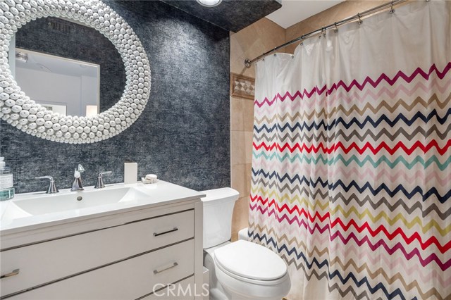 720 Manhattan Beach Boulevard, Manhattan Beach, California 90266, 2 Bedrooms Bedrooms, ,2 BathroomsBathrooms,Residential,Sold,Manhattan Beach,SB20242786