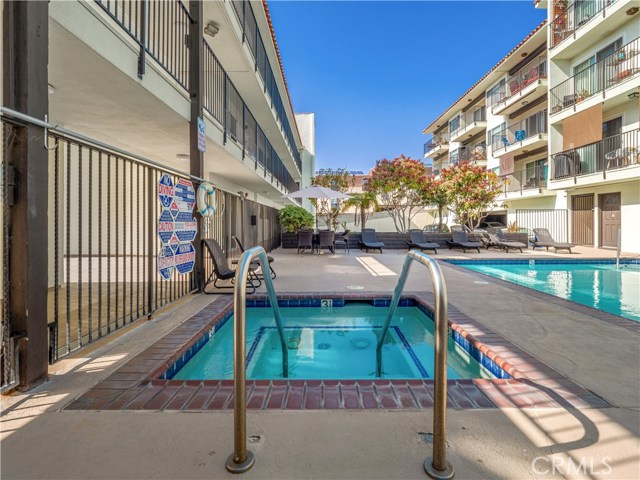 1720 Ardmore Avenue, Hermosa Beach, California 90254, 1 Bedroom Bedrooms, ,1 BathroomBathrooms,Residential,Sold,Ardmore,SB20071504