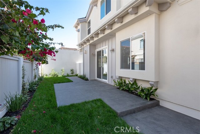 2119 Marshallfield Lane, Redondo Beach, California 90278, 4 Bedrooms Bedrooms, ,3 BathroomsBathrooms,Residential,Sold,Marshallfield,PV18268433
