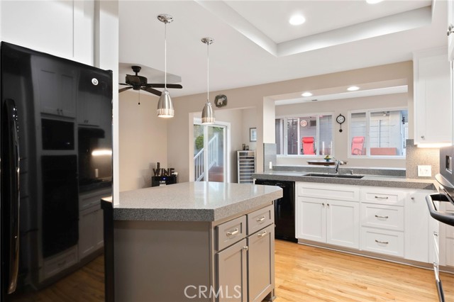 323 Avenue G, Redondo Beach, California 90277, 4 Bedrooms Bedrooms, ,1 BathroomBathrooms,Residential,Sold,Avenue G,PV21158630