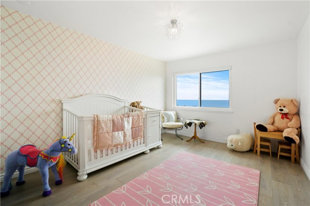 Second bedroom with ocean view